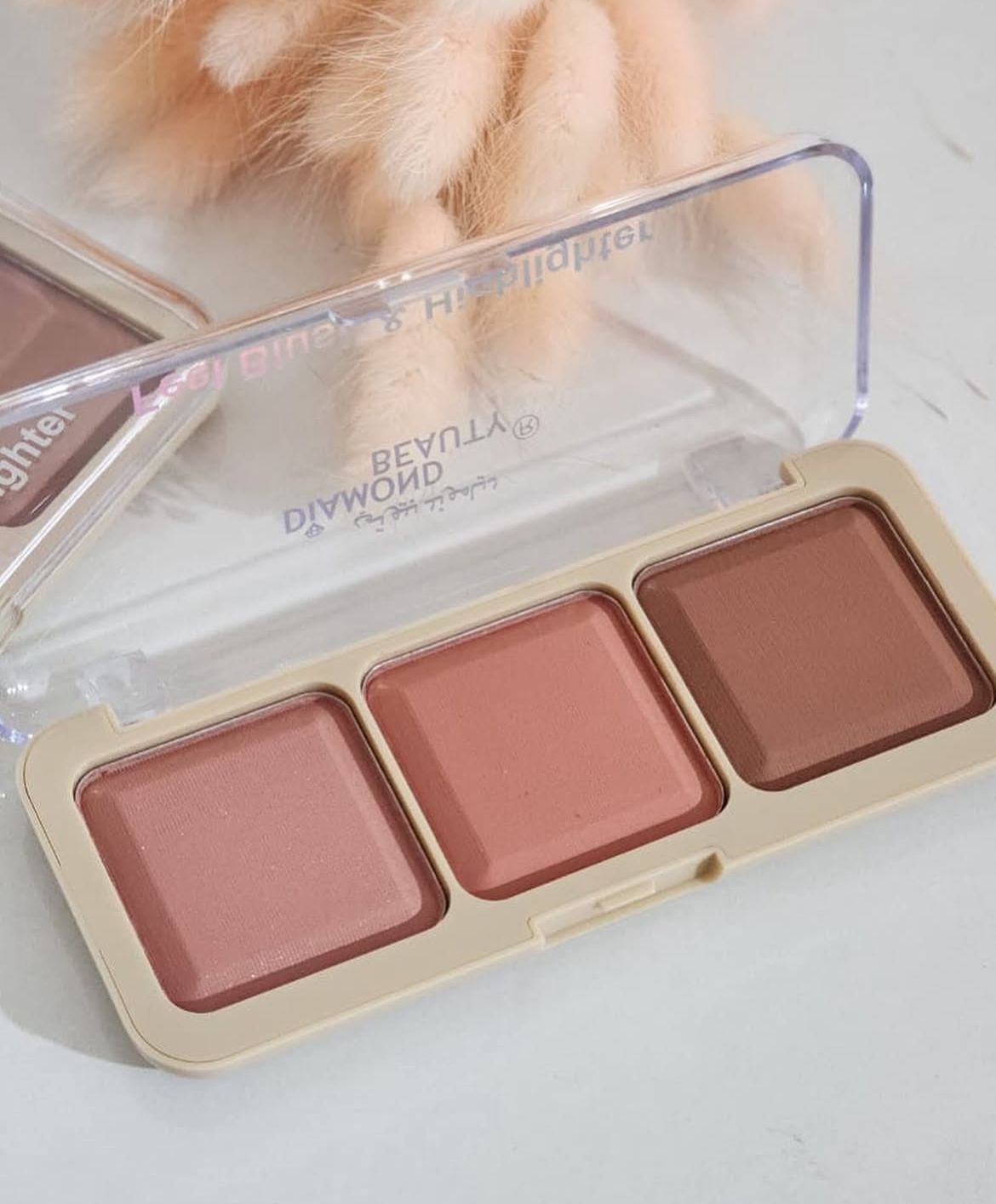 Diamond Beauty Blush & Highlighter 3 in 1