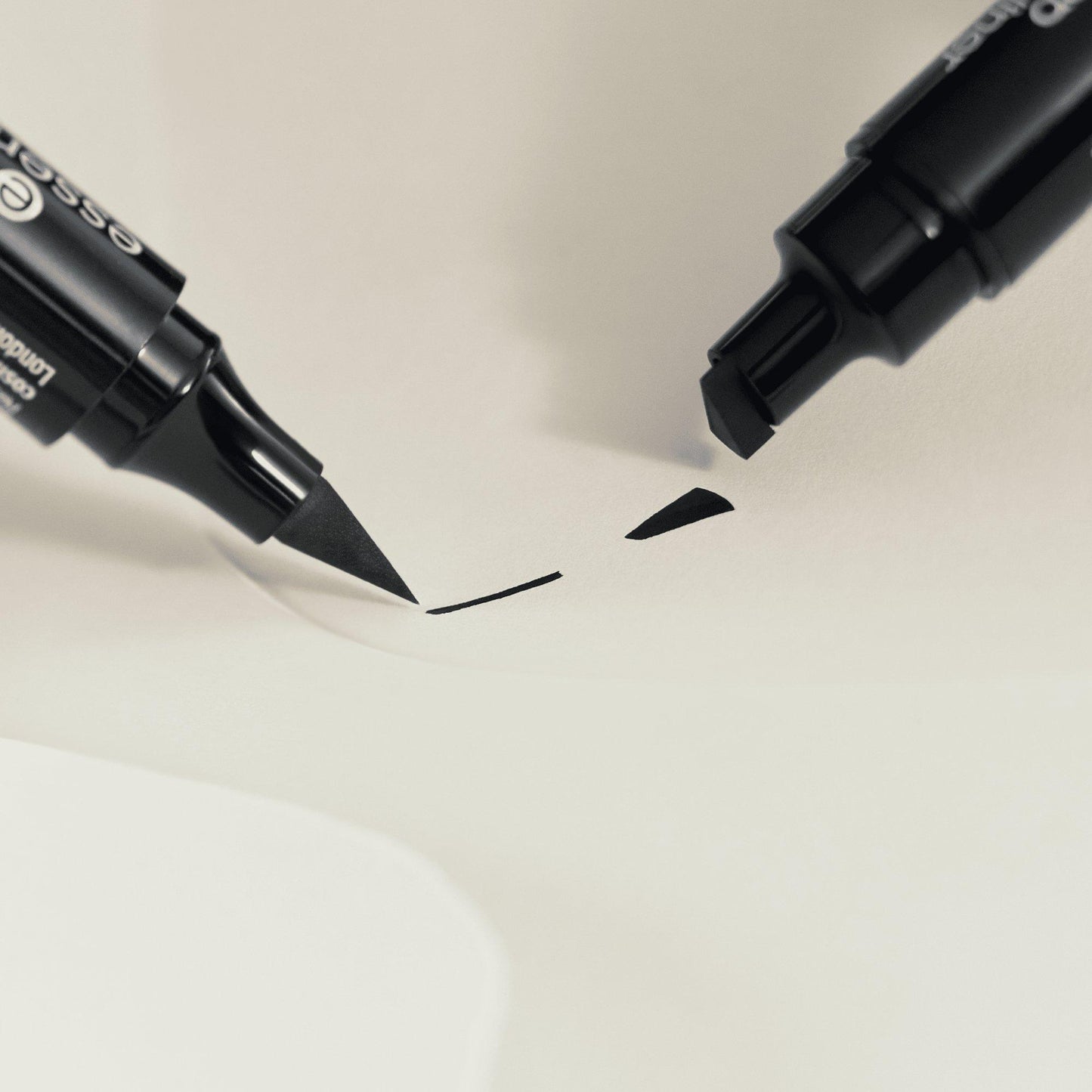 Essence Quick Wing Stamp Eyeliner